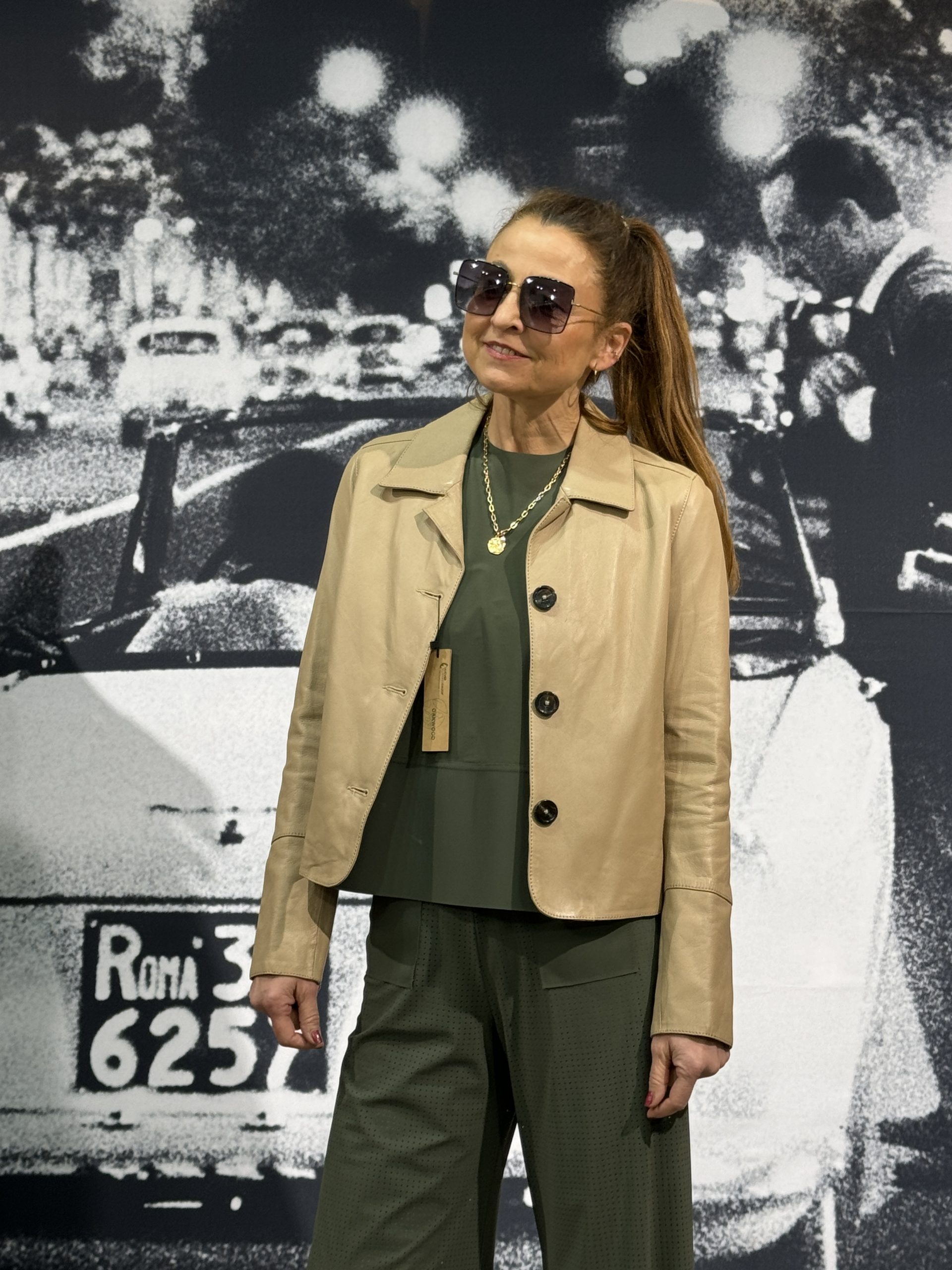 OAKWOOD Lederjacke LEXIA in light camel und schwarz OAKWOOD Lederjacke LEXIA in light camel und schwarz