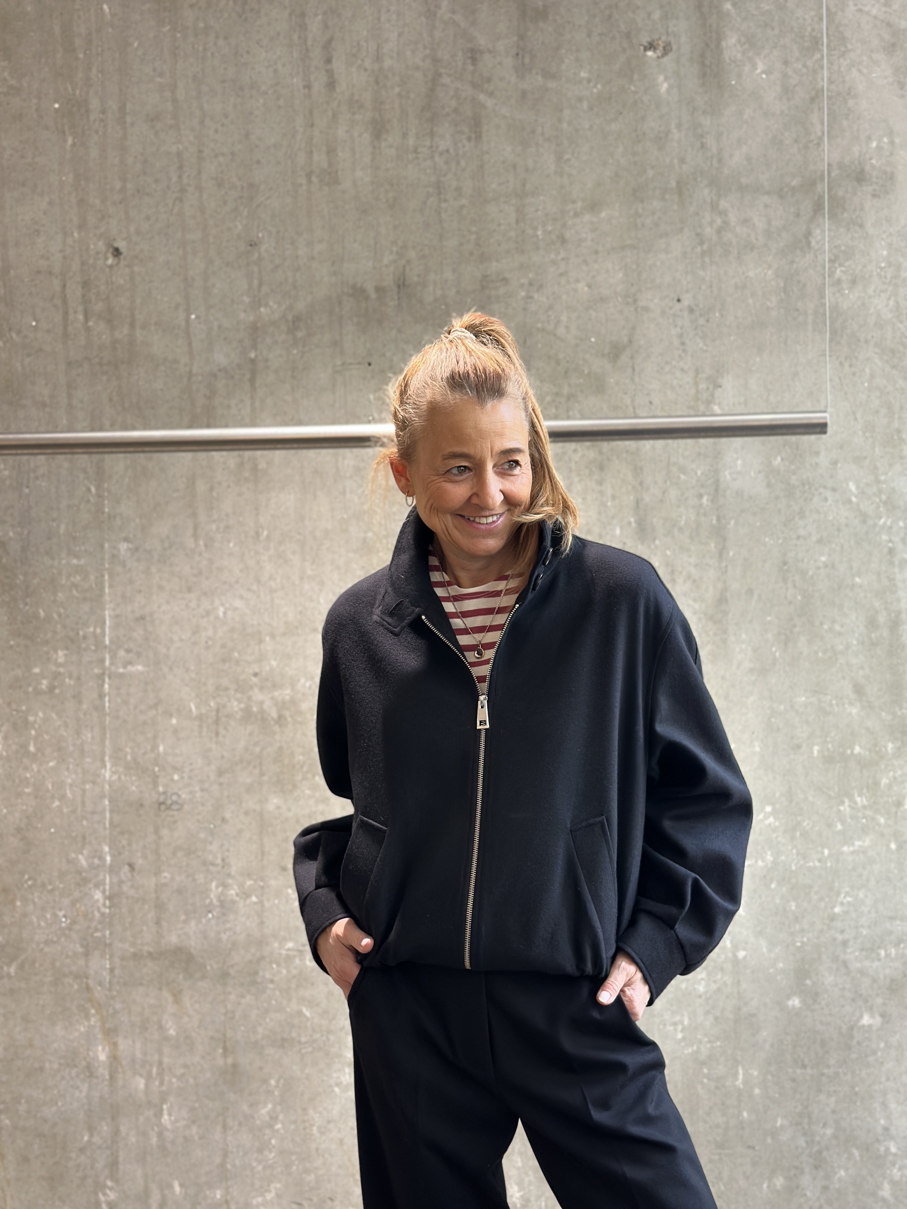 Liviana Conti Jacke schwarz und braun Liviana Conti Jacke schwarz und braun