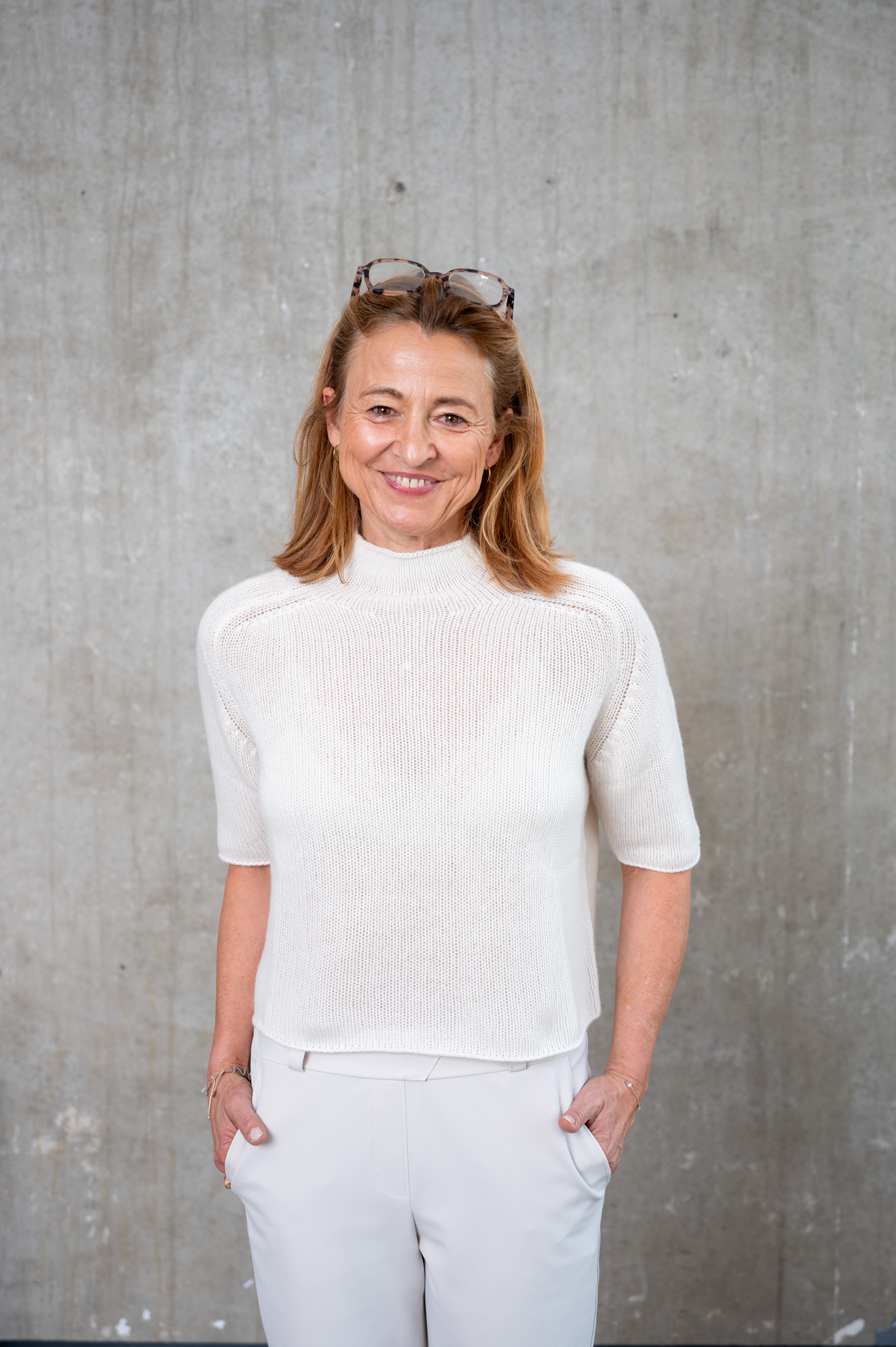HANDMADE Kurzarm Pullover in 4 Farben