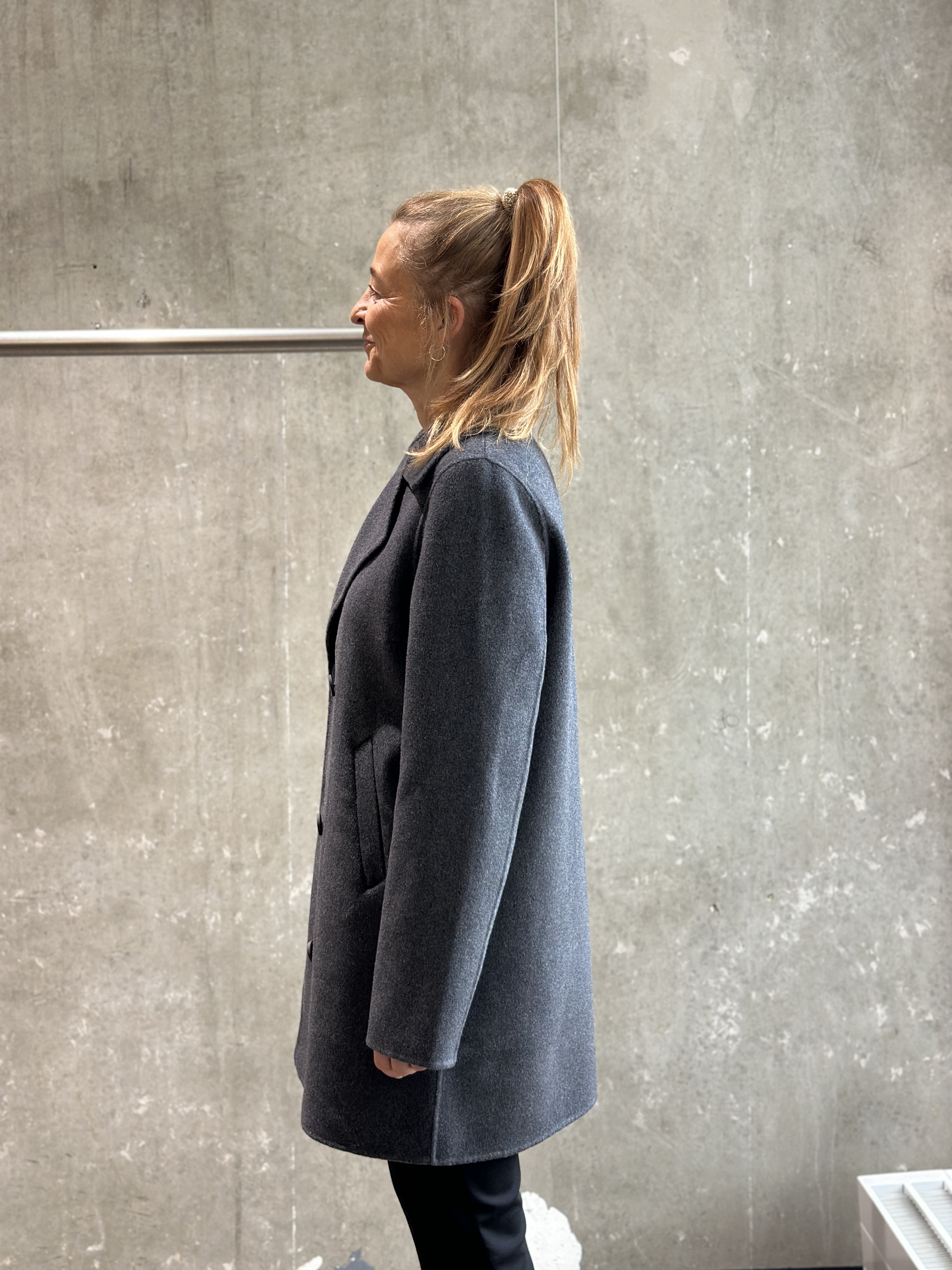 BOMBOOGIE Mantel anthrazit