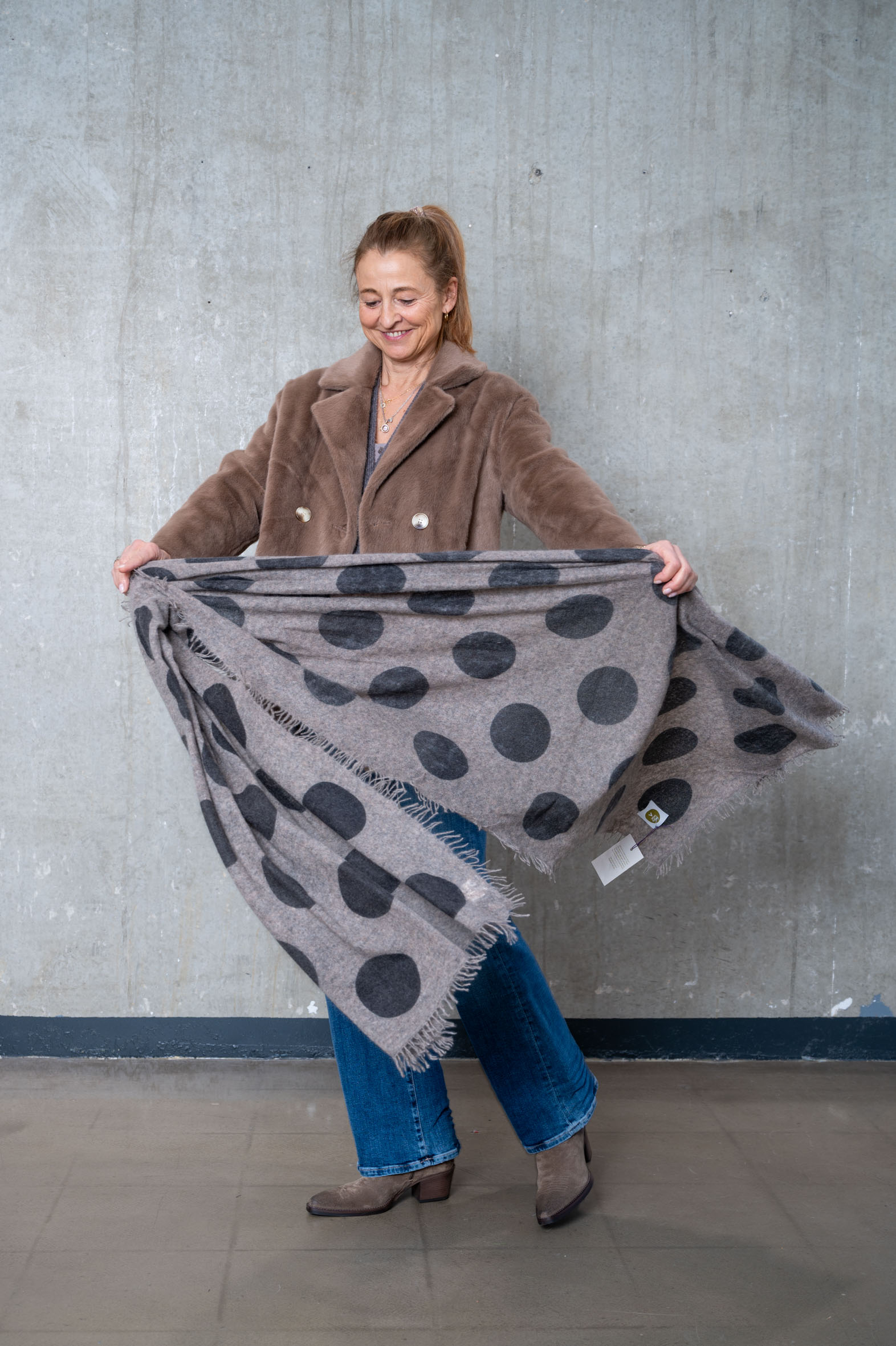 VON GOAT Cashmere Schal POLKA DOTS melange