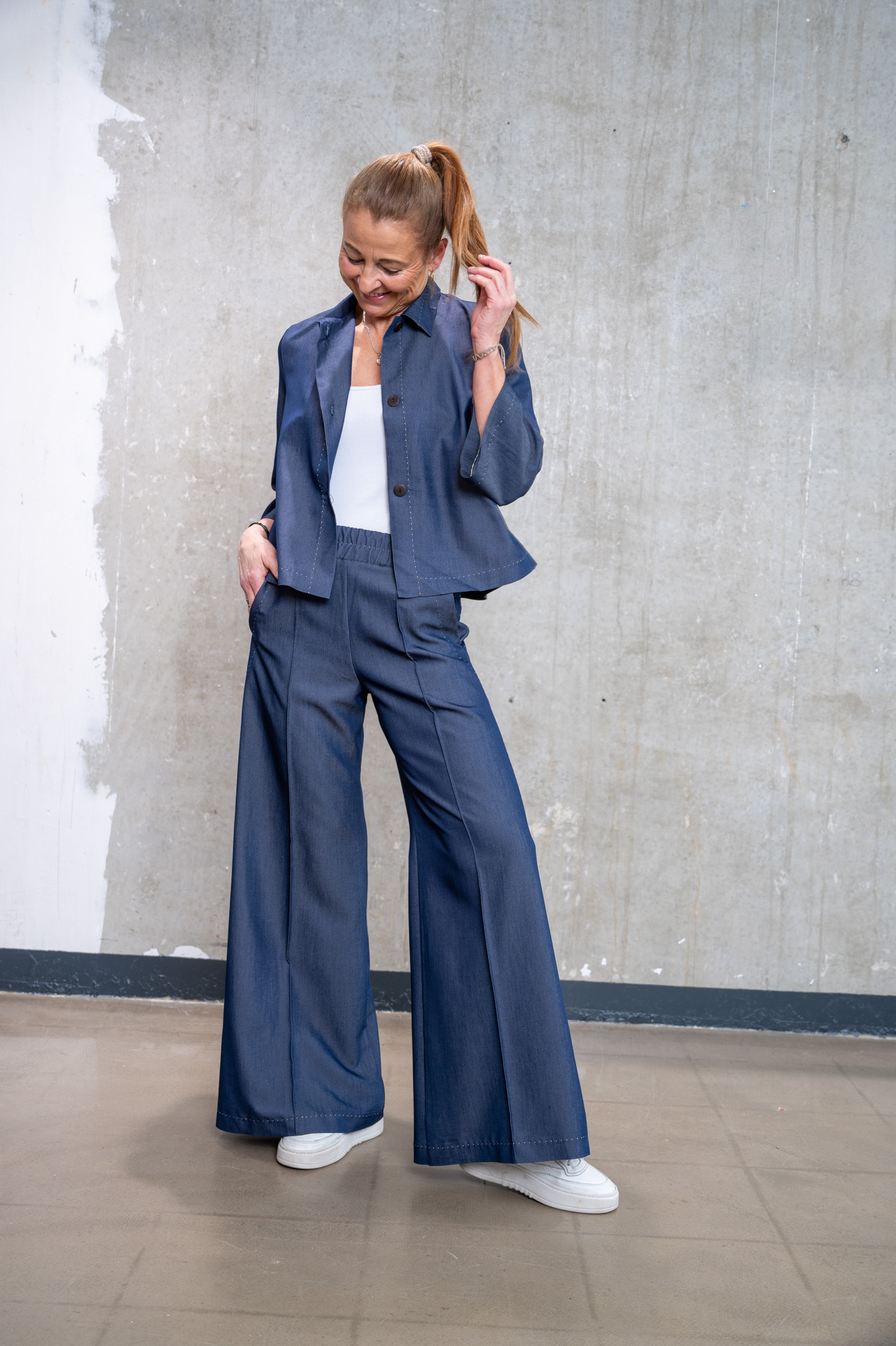 SASSENBACH_Style Hose Jade Stich 