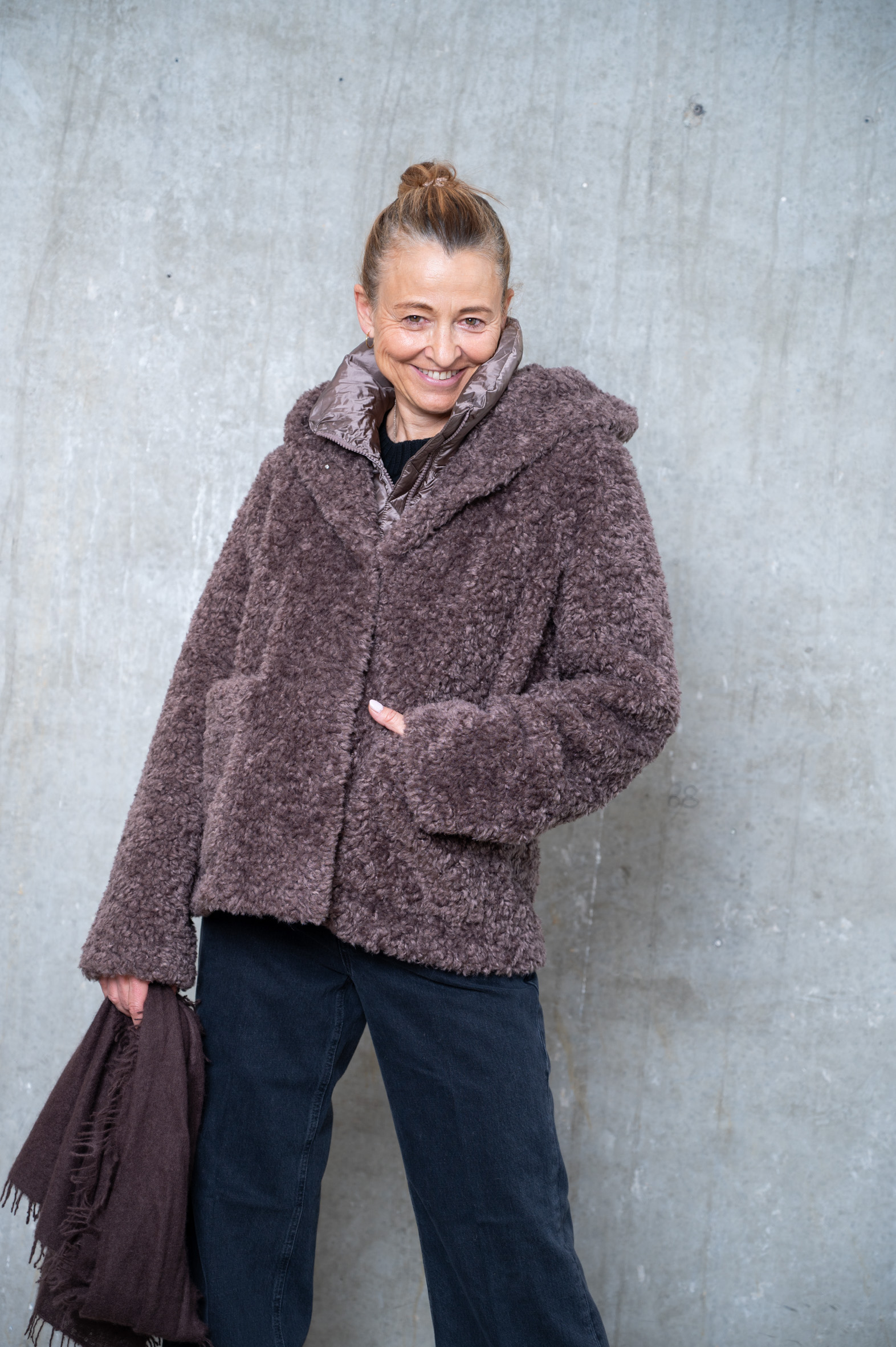 BOMBOOGIE Overcoat urban bronze & schwarz