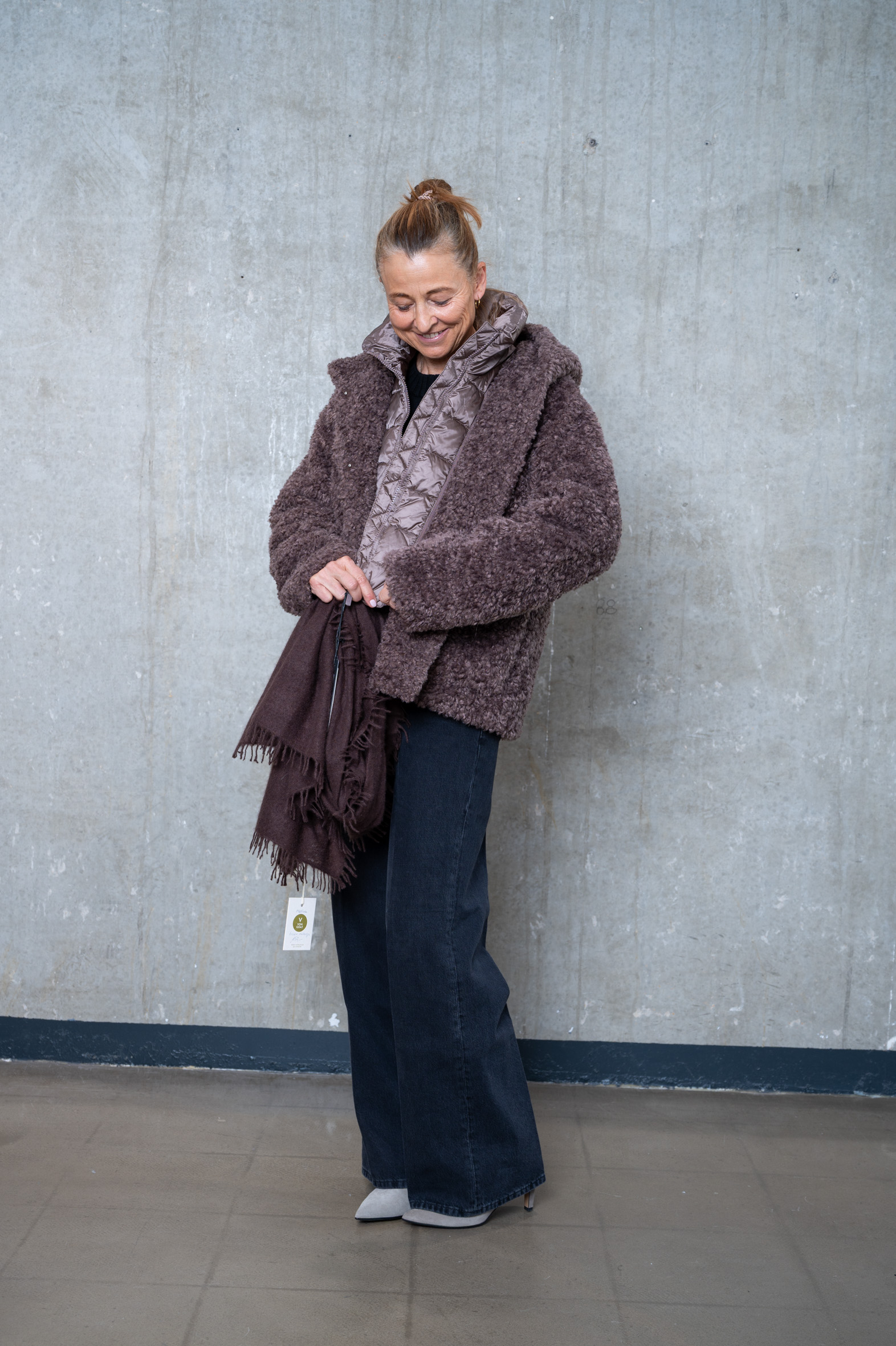 BOMBOOGIE Overcoat urban bronze & schwarz