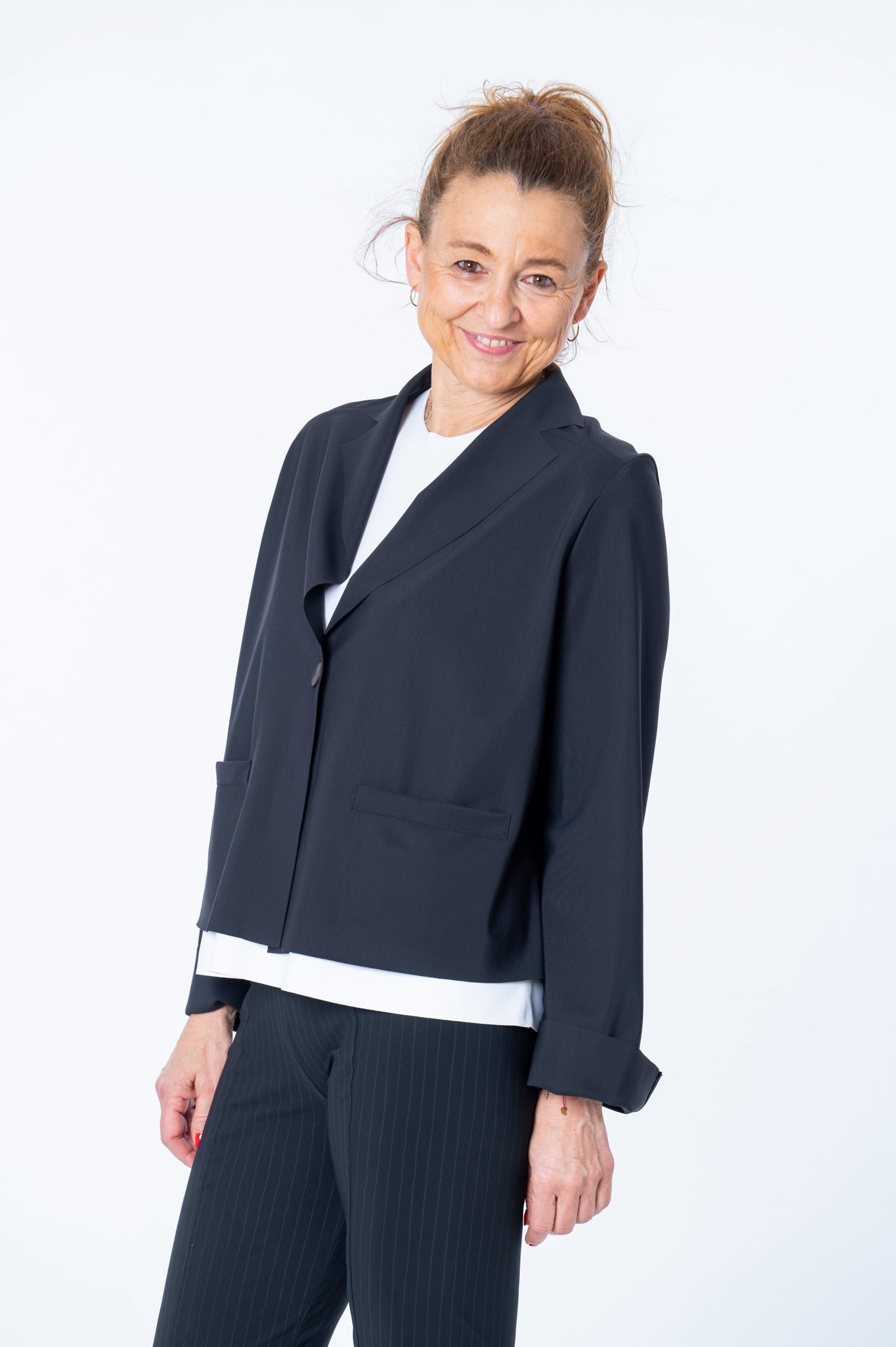 SASSENBACH_STYLE Jacke/Kurzblazer Elisabet schwarz & nightblue 342