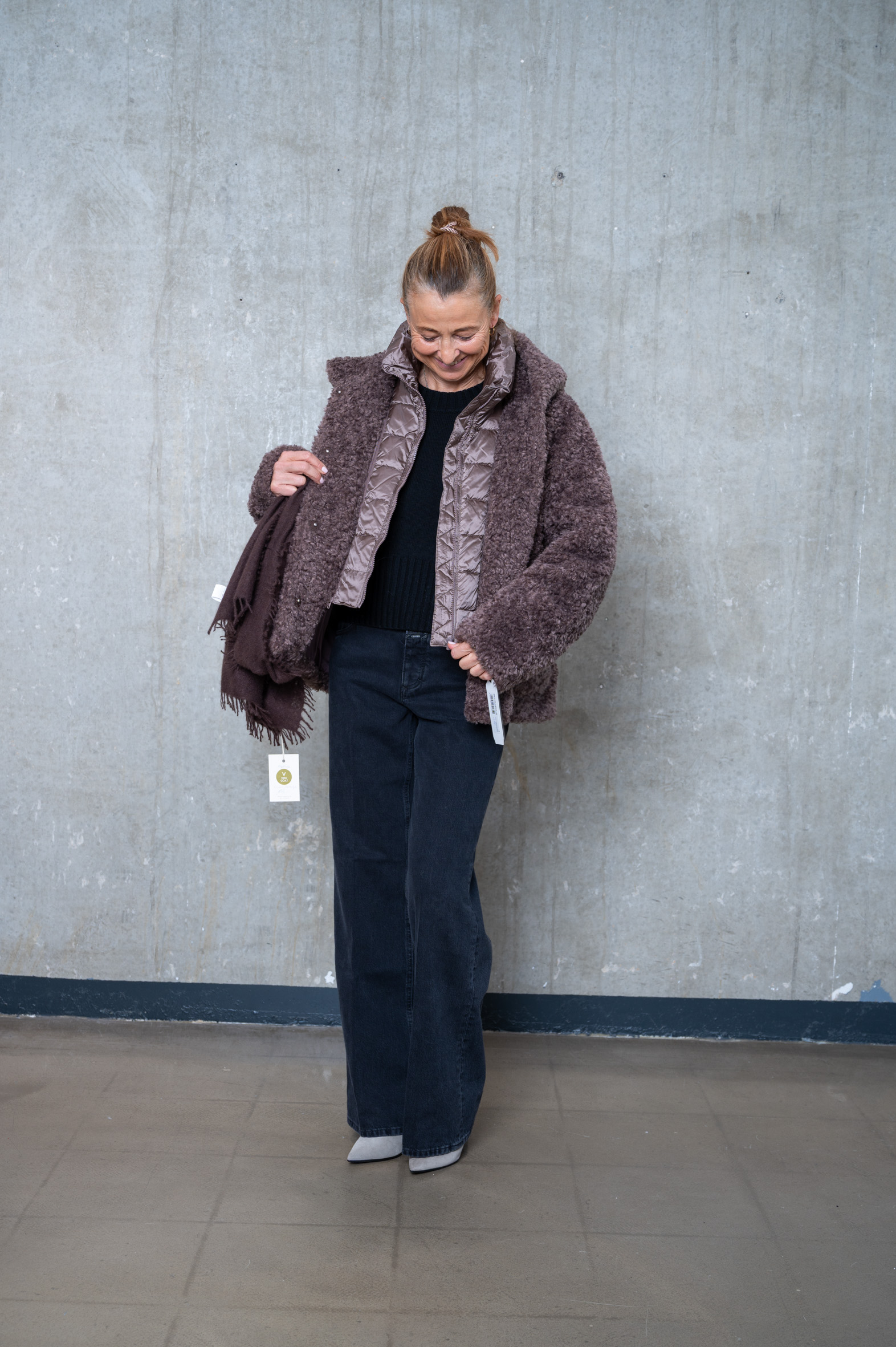 BOMBOOGIE Overcoat urban bronze & schwarz