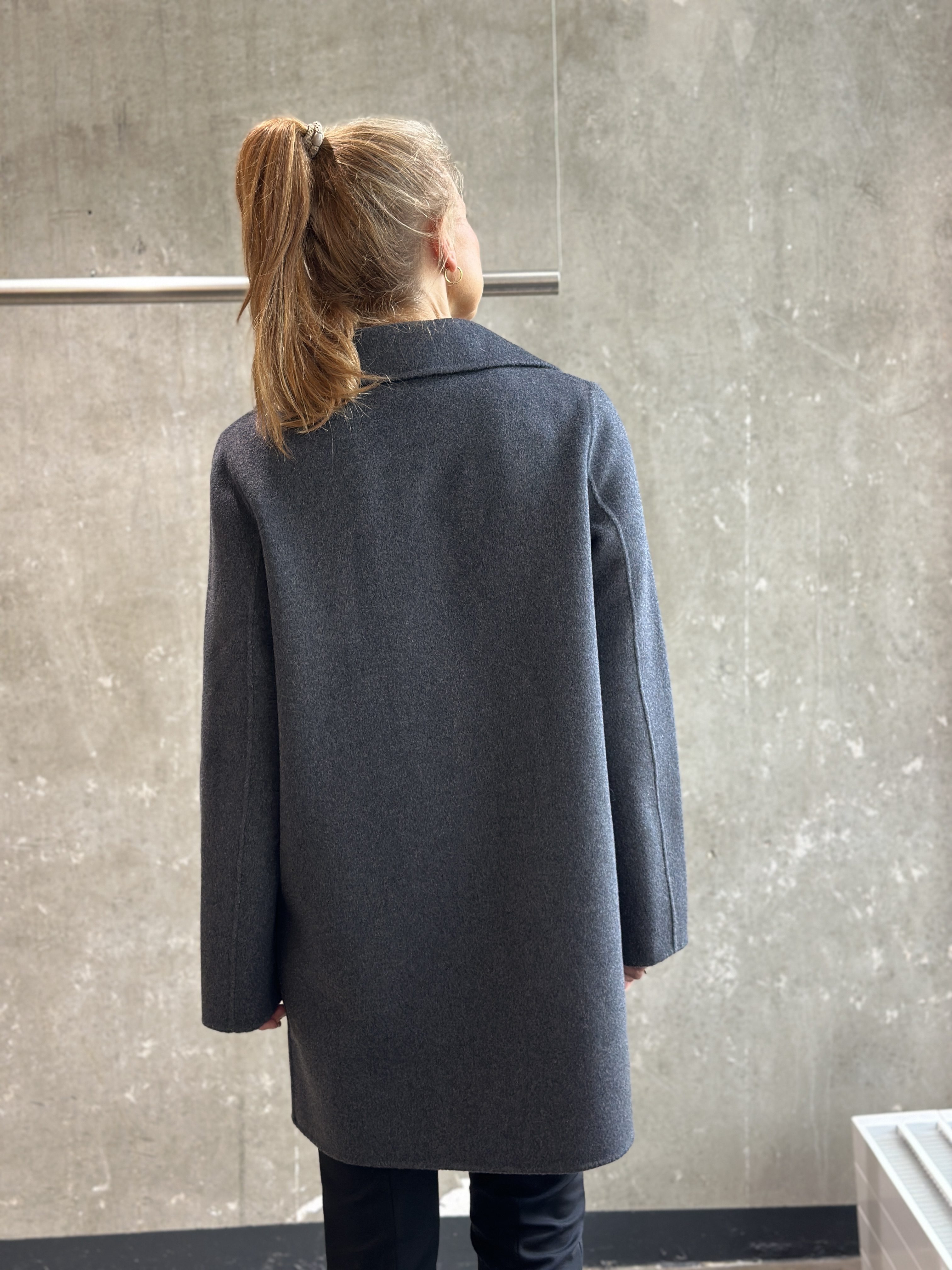 BOMBOOGIE Mantel anthrazit