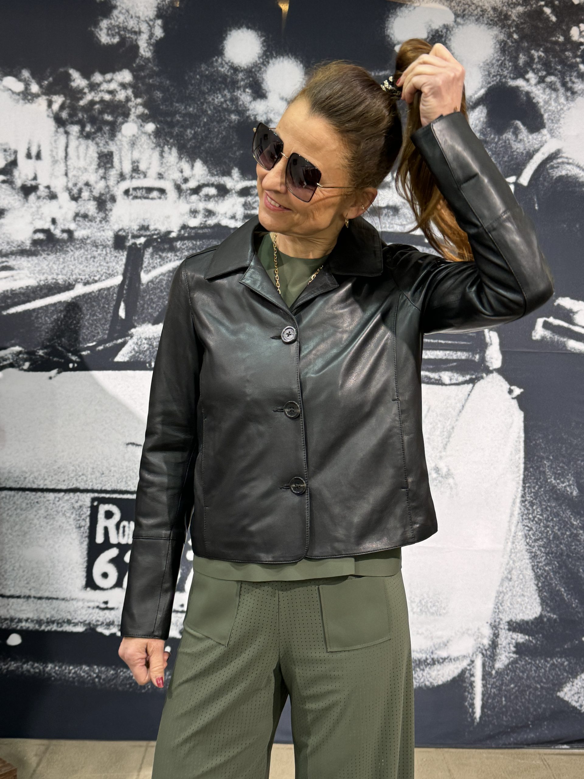 OAKWOOD Lederjacke LEXIA in light camel und schwarz OAKWOOD Lederjacke LEXIA in light camel und schwarz