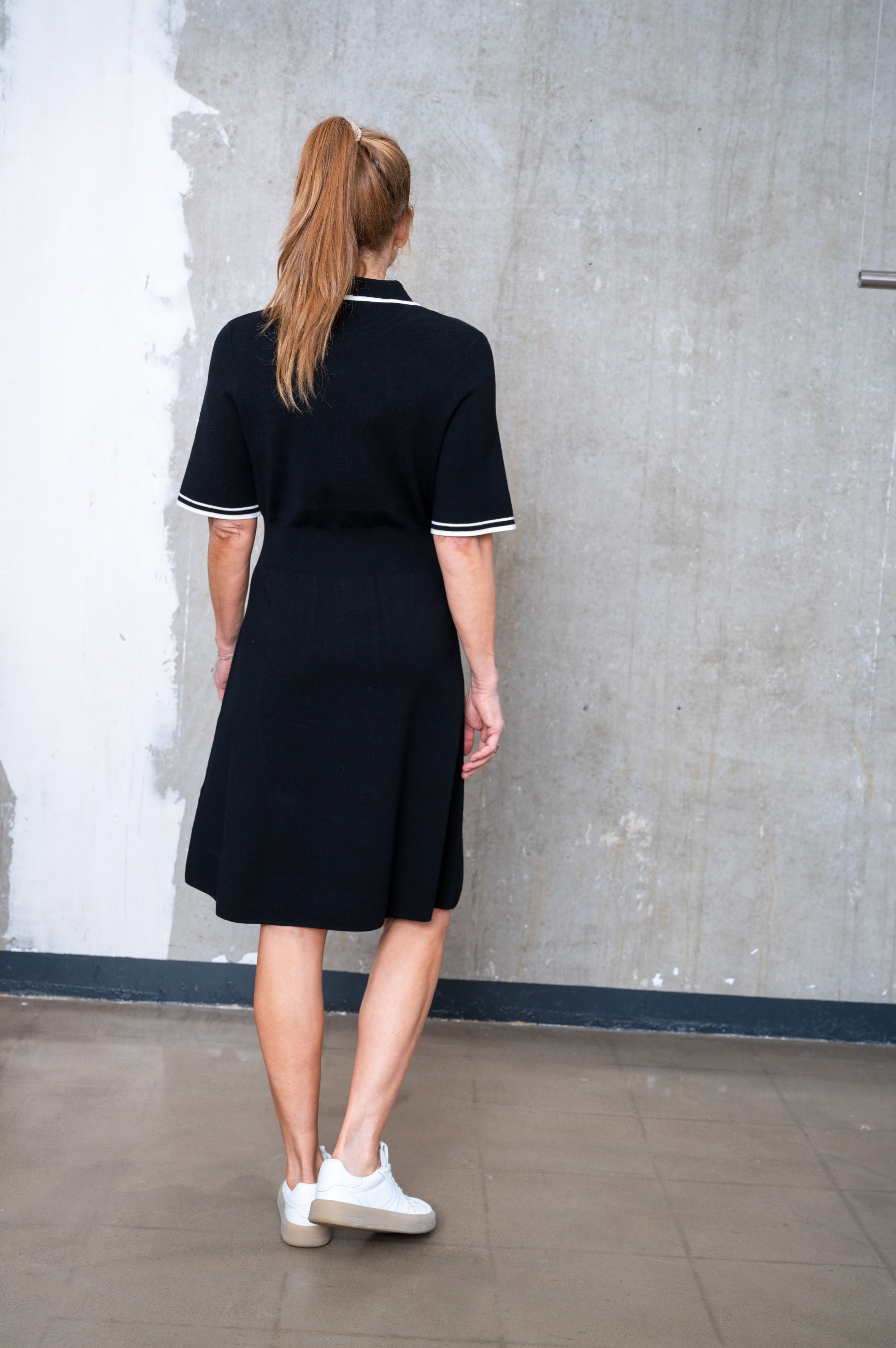 BLOOM Polo-Kleid schwarz/weiss