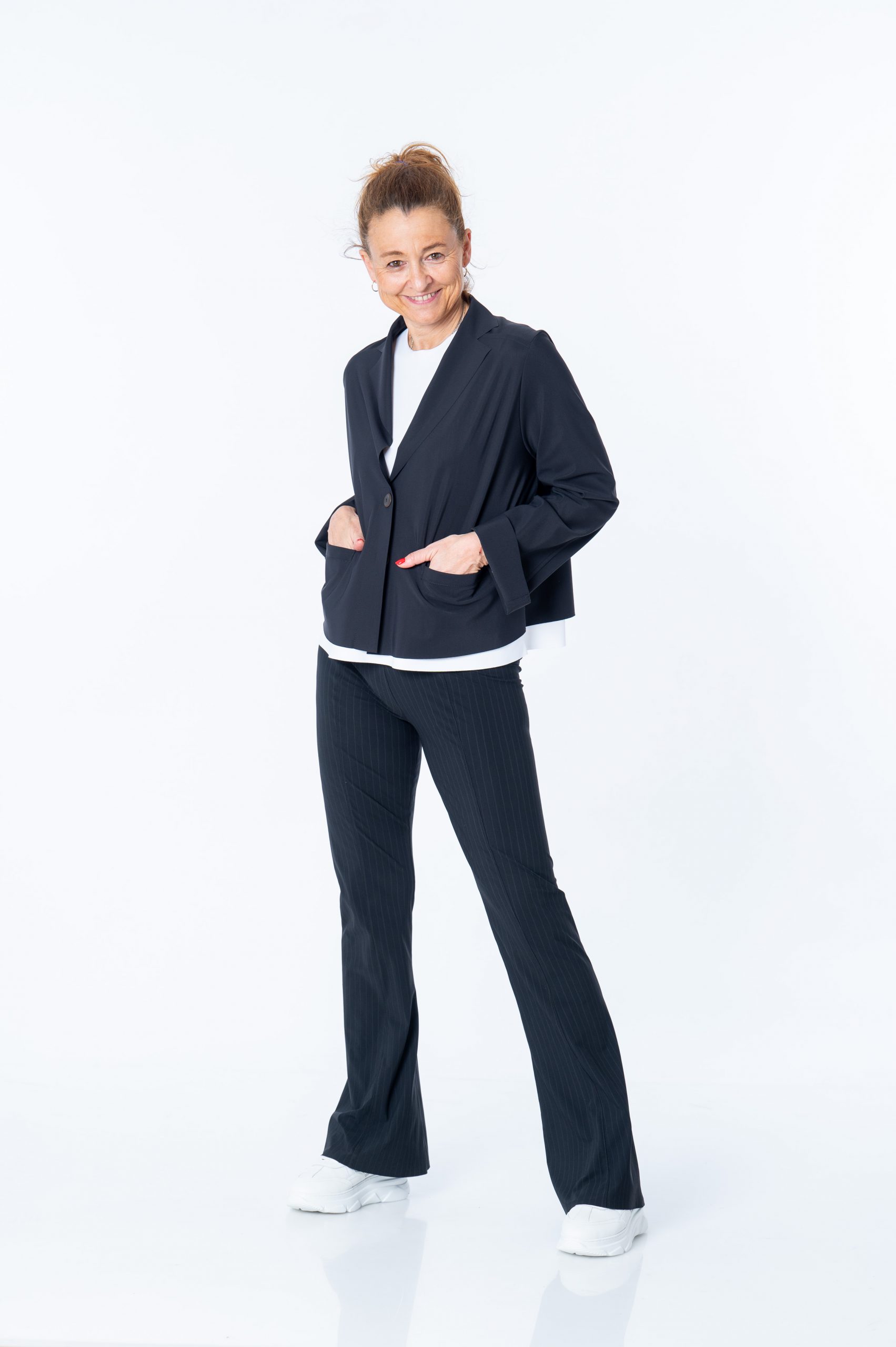 SASSENBACH_STYLE Jacke/Kurzblazer Elisabet schwarz & nightblue 342